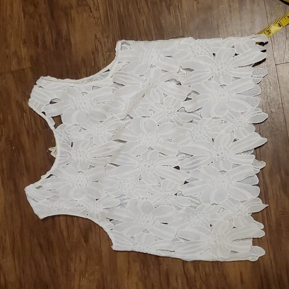 Caution to the Wind Floral Print Lace See Through Crop Top Size Small - Picture 5 of 6